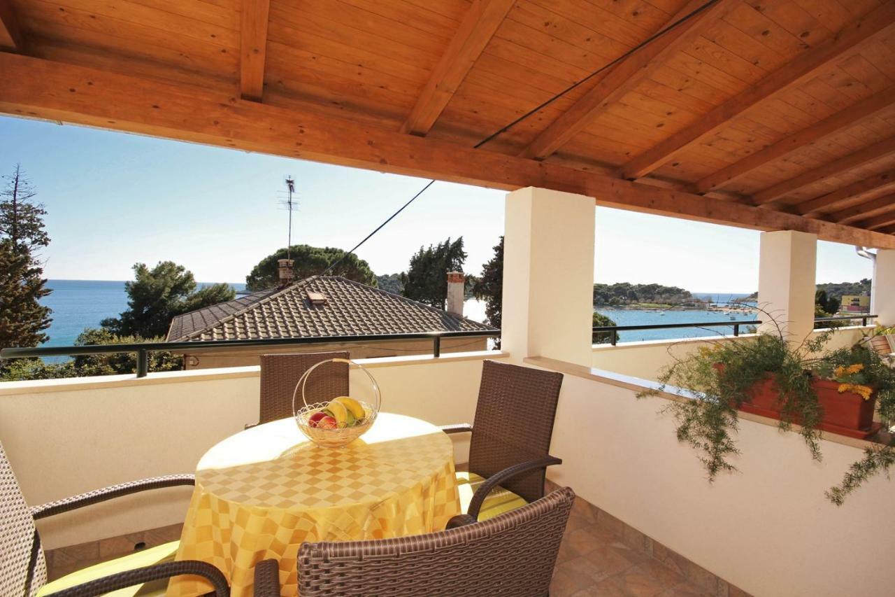 Apartments Tonka Near Beach And Sea Pula Buitenkant foto